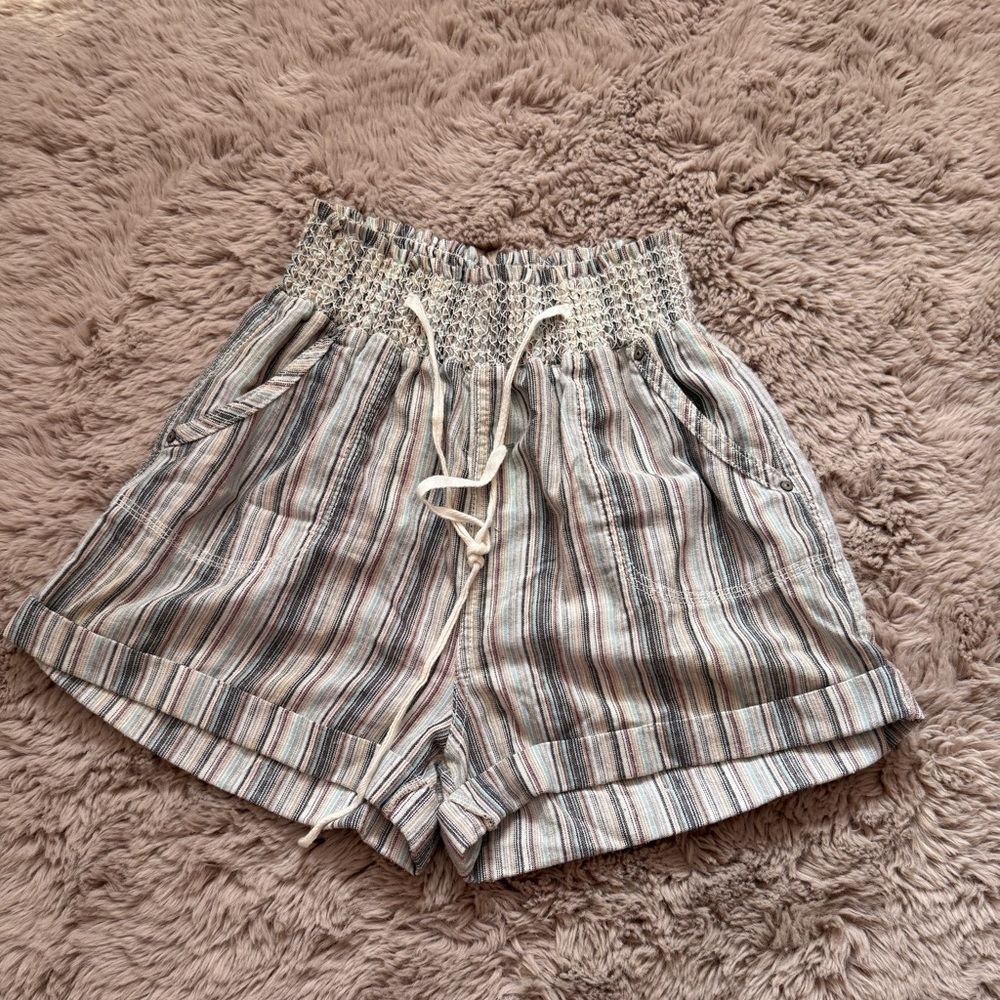 Ci Sono Gray High Waist Shorts